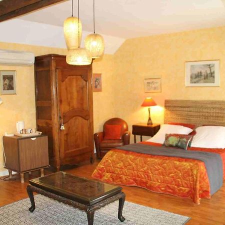 Chambres D'Hotes : La Cour D'Etrepy Le Mesnil-sur-Oger Exterior photo